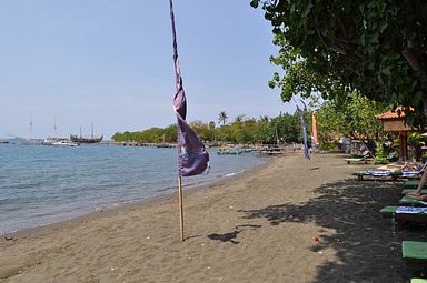 Bali - Pemuteran - Hotel Adi Assri Beach Cottages