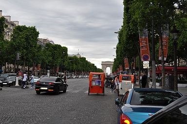 Paris - Avenue des Champs-Elysees