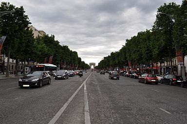 Paris - Avenue des Champs-Elysees