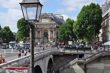 Paris - Fontaine Saint Michel