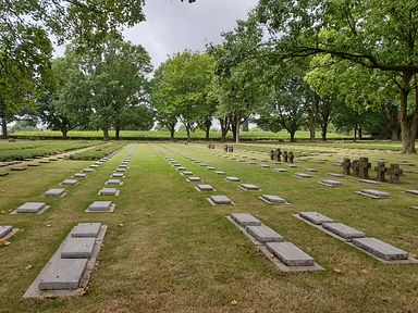 Deutscher Soldatenfriedhof Hooglede