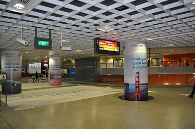 MRT Station DHOBY GHAUT, Singapore