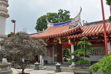 Lian Shan Shuang Lin Monastery, Singapore