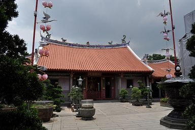 Lian Shan Shuang Lin Monastery, Singapore