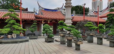 Lian Shan Shuang Lin Monastery, Singapore