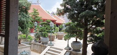 Lian Shan Shuang Lin Monastery, Singapore