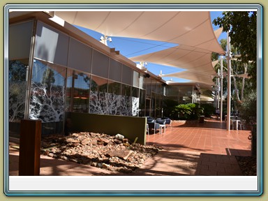 Ayers Rock Resort-Sails in the Desert, Yulara (NT)