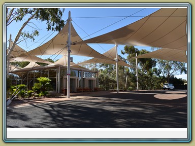 Ayers Rock Resort-Sails in the Desert, Yulara (NT)