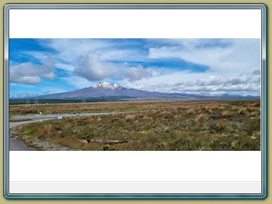 Mount Ruapehu, New Zealand Highway 1